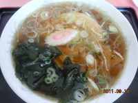 「ラーメン　500円＋餃子380円」@きりんの写真