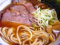 「チャーシューメン（730円）＋煮玉子（100円）」@手打ラーメン 長八の写真