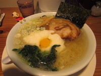 「ふわっとろ とろろ塩らーめん」@新宿めんや 風花 本店の写真