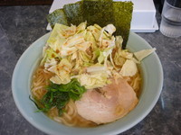 「らーめん中盛（７００円）＋キャベチャ（２００円）」@横浜らーめん 椿家の写真