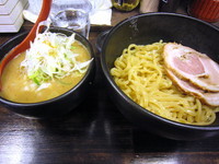 「味噌つけ麺（あつもり）+チャーシュー」@麺処 花田 上野店の写真