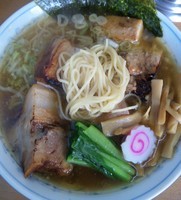 「厚切りチャーシュー麺＋半らいす＝1，100円」@MENYA 食い味の道有楽の写真