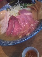 「特製芳醇香味そば（塩）中盛＋ミックスチャーシュー」@麺屋 一燈の写真