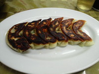 「餃子(470円→キャンペーン中につき50円引き)」@中国料理 東明春の写真