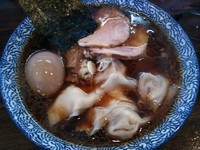 「わんたんめん・正油＋黒富士（￥840＋￥120）」@森やの写真