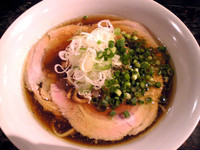 「チャーシュー麺(醤油味)(950円)」@ちゃぶ屋 本店の写真