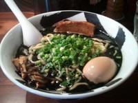 「黒武骨味玉」@麺屋武蔵 武骨の写真