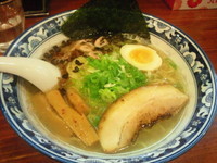 「えび塩ラーメン(780円)」@麺屋いつきの写真