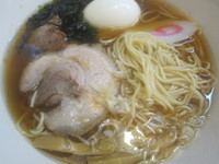 「醤油ラーメン（味玉）８００円」@ら～めん 桜食堂。の写真