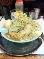 「らーめん　中盛　850円」@らーめん 凌駕の写真