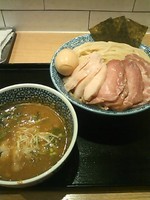 「濃厚魚介つけめん（大盛り）＋ミックスチャーシュー」@麺屋 一燈の写真