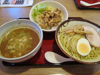 「特製もりそば500円、豚丼300円(オープン記念)」@優勝軒 岩槻店の写真