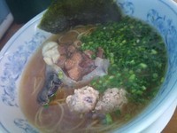 「甲純黄金拉麺（比内地鶏×スッポン）片手バージョン」@MENYA 食い味の道有楽の写真