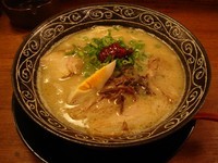 「博多とんこつらーめん」@麦一の写真