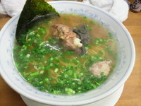 「甲純黄金拉麺（比内地鶏×スッポン）片手バージョン」@MENYA 食い味の道有楽の写真