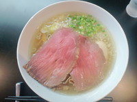 「贅沢焼牛塩らぁ麺」@牛骨らぁ麺 マタドール 本店の写真