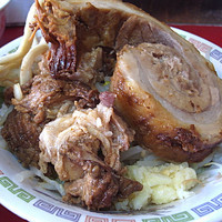 「たま小つけ麺豚入+巻チャァ（ニンニク、ヤサイ）」@蓮爾 登戸店の写真