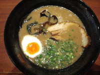 「豚骨らーめん」@とんこつ屋 秀虎の写真