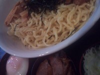 「油そば（倍盛）＋チャーシュー＋白ネギ＋温玉」@油そば専門店 万人力の写真