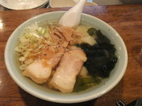 「わんたんメン」@丸信ラーメン 駅前店の写真