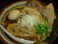 「とりそばくろ　得のせ」@麺堂 稲葉の写真