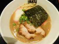 「濃厚トリソバ」@トリシオブットイメン 井の庄の写真