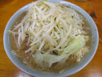 「ラーメン(700円)」@ラーメン二郎 新橋店の写真