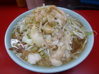 「小ラーメン（アブラ） ¥650」@ラーメン二郎 中山駅前店の写真