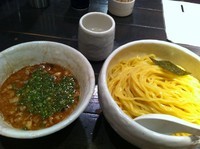 「浸け豚そば 800円 ＋大盛（無料）」@俺の空 池袋店の写真