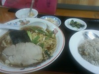 「ラーメンセット　700円」@中国台風の写真