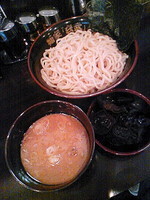 「豚骨魚介つけ麺（大盛）+きくらげ(ｸｰﾎﾟﾝ)」@豚骨らーめん 麺家「玄武」の写真