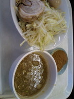 「つけめん（並）+魚粉」@ジャンクガレッジ 西船店の写真