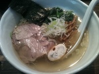 「塩ラーメン（700円）+焼きトマト（150円）」@RAMEN CiQUEの写真