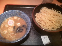 「朝つけ（あつ盛り） 630円」@六厘舎の写真