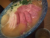 「特製濃厚魚介らーめん（中盛）＋ミックスチャーシュー」@麺屋 一燈の写真