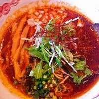 「赤玉Punch！らー麺」@らー麺  彩羅の写真