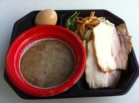「ﾗｰﾒﾝ人生JET 鶏煮込みつけ麺 800+ﾄｯﾋﾟﾝｸﾞ」@大つけ麺博2011の写真