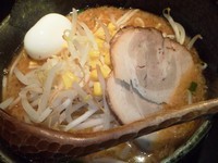 「特みそこってり大盛+サービスライス」@らーめんダイニング ど・みそ 八丁堀店の写真