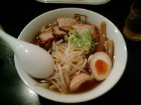 「もやし玉子ラーメン？」@喜多方ラーメン坂内 内幸町ガード下店の写真