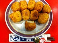 「ホワイト餃子（中）」@第7ギョーザの店の写真