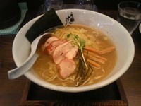 「鶏塩チャーシュー塩ラーメン」@らぁ麺 汁八番の写真