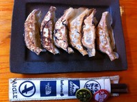 「無添加餃子」@自然派ラーメン 神楽の写真