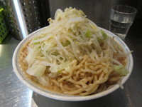 「ラーメン(ﾔｻｲ・ニンニク)650円」@らーめん大 蕨店の写真