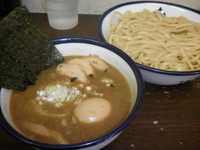 「特製つけ麺（１０００円）中盛同額」@つけめん 玉 本店の写真