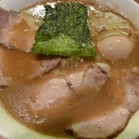 「らーめん （チャーシュー＋味付け玉子トッピング」@麺屋 清水の写真
