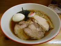 「『醤油ら～めん+肉増し+味玉(￥700+200+100)』」@ら～めん 桜食堂。の写真