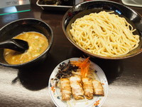 「重豚骨つけ麺（大盛）」@重豚骨ラーメン 銀河系の写真