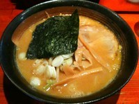 「味噌らーめん(750円)」@北海道らーめん 楓 平和島店の写真