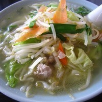 「タンメン６５０円＋餃子（５個）」@晃山の写真