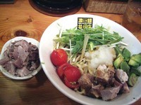 「納涼わさびまぜそば＋はしっこチャーシュー、800円＋100円」@濃菜麺 井の庄の写真